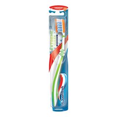 Зубная щетка Aquafresh Extreme Clean